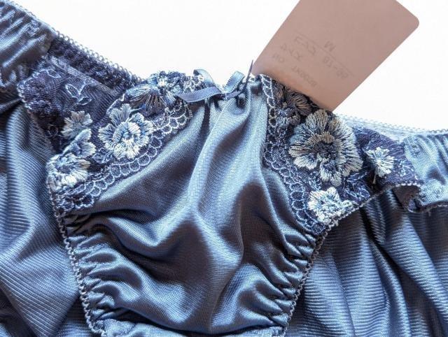 ���ʗX�ւɌ��著�������@�ߗށ@�@�@�@�@�@�@�@�@�@�@�@�@�@���f�B�[�X�V���[�c�@�@ �� �����t�@�b�V������ 