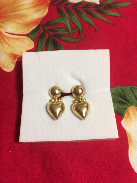 新品未使用☆可愛いハートのイヤリング☆中☆ < 女性アクセサリー/時計  新品未使用☆可愛いハートのイヤリング☆中☆  < 女性アクセサリー/時計の