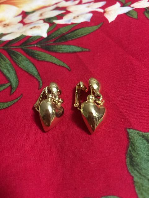 新品未使用☆可愛いハートのイヤリング☆中☆ < 女性アクセサリー/時計  新品未使用☆可愛いハートのイヤリング☆中☆ < 女性アクセサリー/時計の