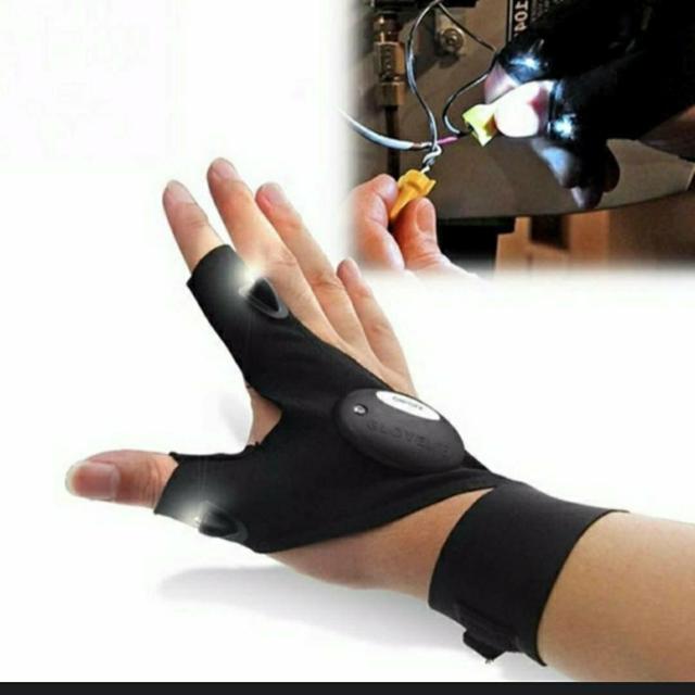 新品 未使用 手袋 ライト アウトドア ジョギング 防犯 安 < ホビー  新品 未使用 手袋 ライト アウトドア ジョギング 防犯 安 < ホビーの