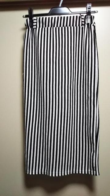 ☆ストライプ柄ロングタイト☆未使用 < 女性ファッション  ☆ストライプ柄ロングタイト☆未使用  < 女性ファッションの