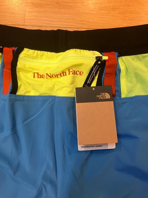 THE NORTH FACE    �傫��sizeXL �X�E�F�b�g�^�C�v�i�C�����p���c �m�[�X�t�F�C�X �� �u�����h�� 