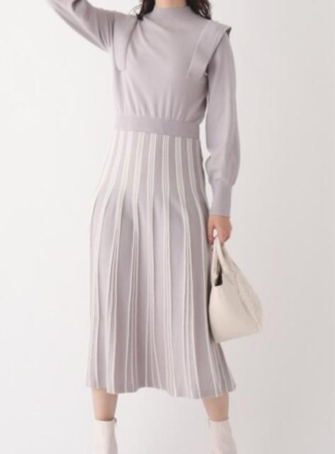 新品AG by aquagirl  編地切替フィット&フレアニットワンピース M < 女性ファッション  新品AG by aquagirl  編地切替フィット&フレアニットワンピース M < 女性ファッションの