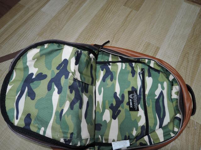 新品 AVIREX アビレックス リュック キャメル PUレザー ディパック 鞄 裏地迷彩 < ブランド 新品 AVIREX アビレックス リュック キャメル PUレザー ディパック 鞄 裏地迷彩 < ブランドの