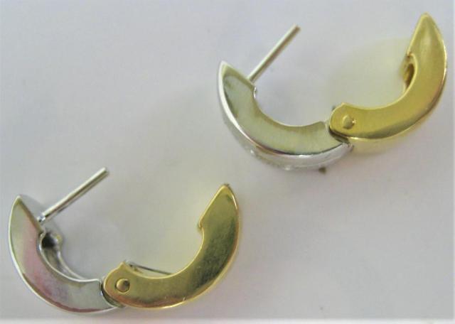 極美品ポーラPOLA スナップピアス18金とホワイトゴールド ダイヤ0.07ct < ブランド  極美品ポーラPOLA スナップピアス18金とホワイトゴールド ダイヤ0.07ct < ブランドの