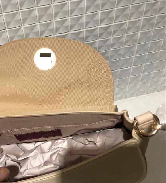 新品タグ付き ショルダーバッグ < 女性ファッション  新品タグ付き ショルダーバッグ < 女性ファッションの