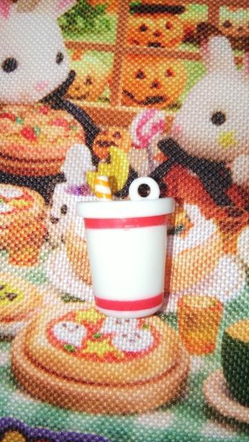 マスコット入り入浴剤バスボールバスボムバーガーコンクスBURGER CONXドリンクカップネックレスキーホルダーにも < インテリア/ライフ  マスコット入り入浴剤バスボールバスボムバーガーコンクスBURGER CONXドリンクカップネックレスキーホルダーにも < インテリア/ライフの