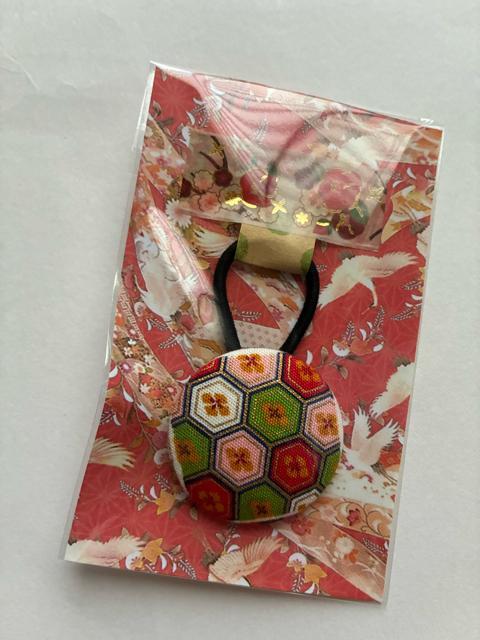 ハンドメイド ヘアゴム 特大 くるみボタン 和柄 < 女性ファッション  ハンドメイド ヘアゴム 特大 くるみボタン 和柄 < 女性ファッションの