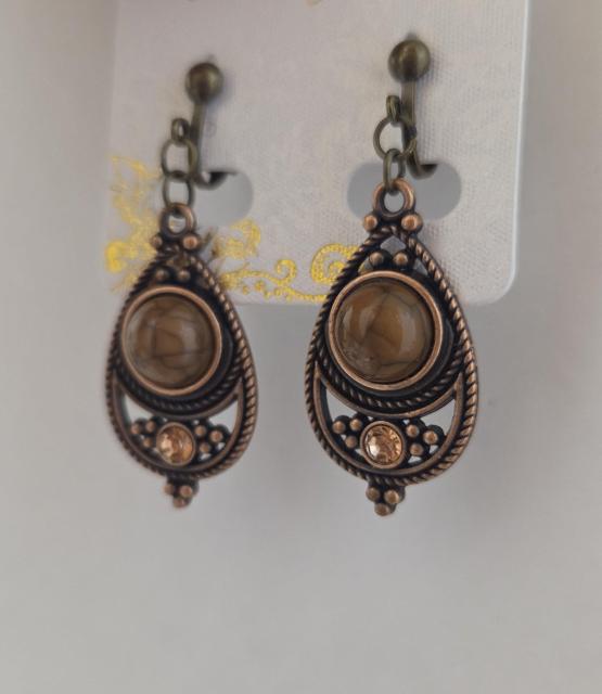 アンティークレトロ・ラインストーンキラキラ素敵なイヤリング・ピアス☆ エスニックピアス エスニックイヤリング アンティーク < 女性アクセサリー/時計 アンティークレトロ・ラインストーンキラキラ素敵なイヤリング・ピアス☆ エスニックピアス エスニックイヤリング アンティーク < 女性アクセサリー/時計の