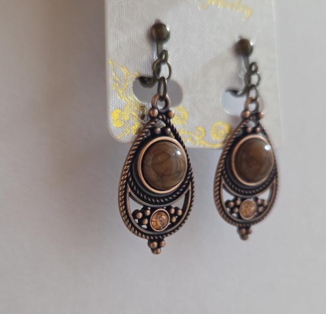 アンティークレトロ・ラインストーンキラキラ素敵なイヤリング・ピアス☆ エスニックピアス エスニックイヤリング アンティーク < 女性アクセサリー/時計 アンティークレトロ・ラインストーンキラキラ素敵なイヤリング・ピアス☆ エスニックピアス エスニックイヤリング アンティーク < 女性アクセサリー/時計の