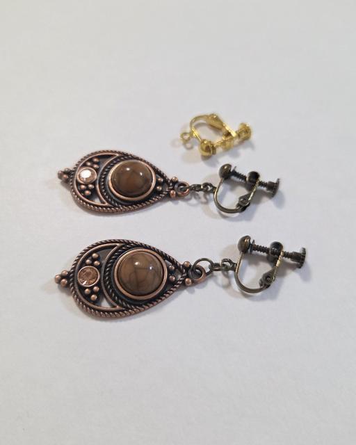 アンティークレトロ・ラインストーンキラキラ素敵なイヤリング・ピアス☆ エスニックピアス エスニックイヤリング アンティーク < 女性アクセサリー/時計 アンティークレトロ・ラインストーンキラキラ素敵なイヤリング・ピアス☆ エスニックピアス エスニックイヤリング アンティーク < 女性アクセサリー/時計の