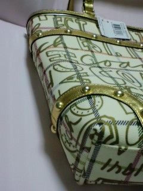 R[`we[WTATOOOtBbNg[g  uh 