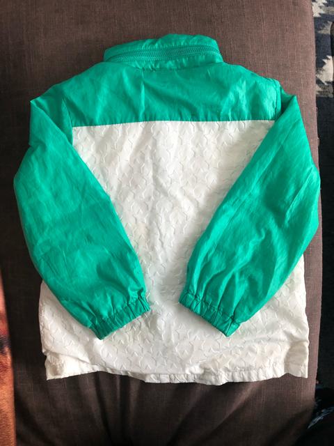 MOUJONJON☆薄手パーカー☆シャカシャカ☆星柄☆110cm < ブランド  MOUJONJON☆薄手パーカー☆シャカシャカ☆星柄☆110cm < ブランドの