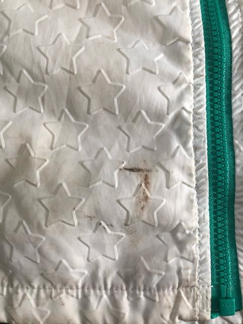 MOUJONJON☆薄手パーカー☆シャカシャカ☆星柄☆110cm < ブランド  MOUJONJON☆薄手パーカー☆シャカシャカ☆星柄☆110cm < ブランドの