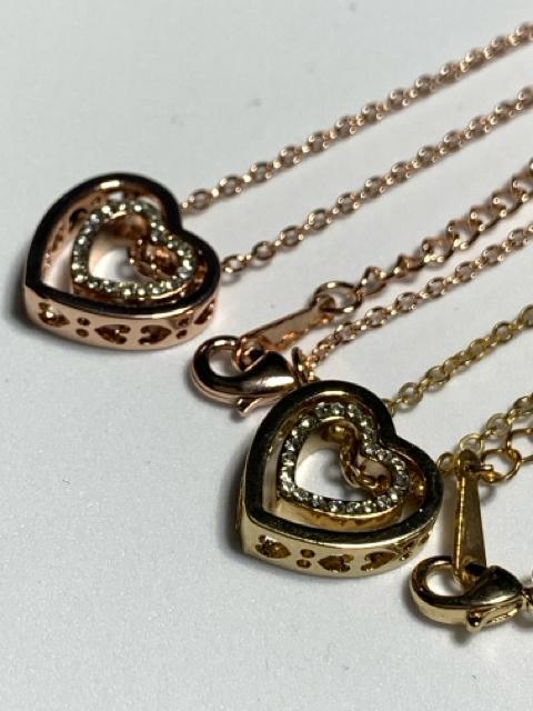 ダブルハートデザインネックレス(ピンク&イエロー)   2本組セット オマケ付き < 女性アクセサリー/時計  ダブルハートデザインネックレス(ピンク&イエロー)   2本組セット オマケ付き  < 女性アクセサリー/時計の