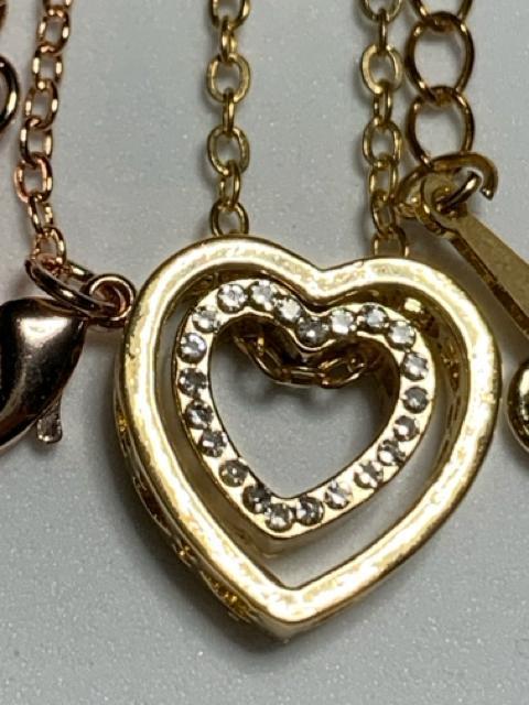 ダブルハートデザインネックレス(ピンク&イエロー)   2本組セット オマケ付き < 女性アクセサリー/時計  ダブルハートデザインネックレス(ピンク&イエロー)   2本組セット オマケ付き < 女性アクセサリー/時計の