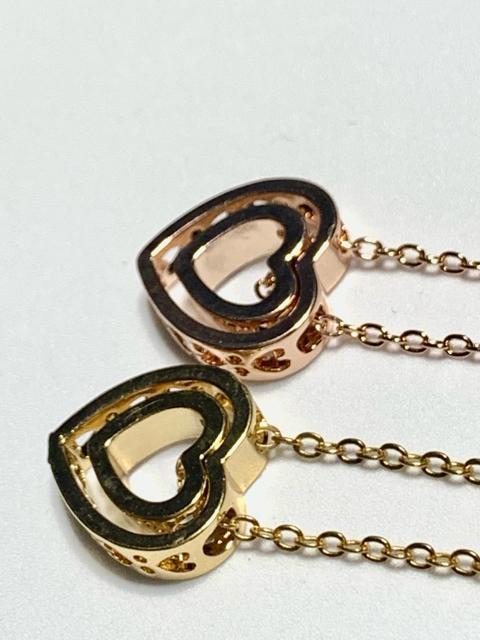 ダブルハートデザインネックレス(ピンク&イエロー)   2本組セット オマケ付き < 女性アクセサリー/時計  ダブルハートデザインネックレス(ピンク&イエロー)   2本組セット オマケ付き < 女性アクセサリー/時計の
