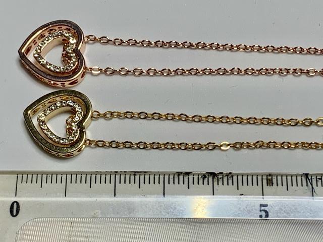 ダブルハートデザインネックレス(ピンク&イエロー)   2本組セット オマケ付き < 女性アクセサリー/時計  ダブルハートデザインネックレス(ピンク&イエロー)   2本組セット オマケ付き < 女性アクセサリー/時計の