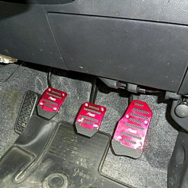 匿名配送 MT車用 アルミ ペダルカバー レッド 3個セット 汎用 マニュアル ミッション MT カスタム ドレスアップ < 自動車/バイク 匿名配送 MT車用 アルミ ペダルカバー レッド 3個セット 汎用 マニュアル ミッション MT カスタム ドレスアップ < 自動車/バイク
