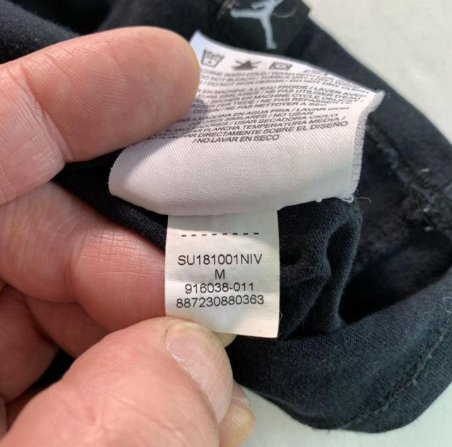 �i�C�L �G�A�W���[�_�� T�V���c AIR JORDAN 23 ���S�v�����g �u���b�N M�T�C�Y ���� �����Y �� �j���t�@�b�V������ 