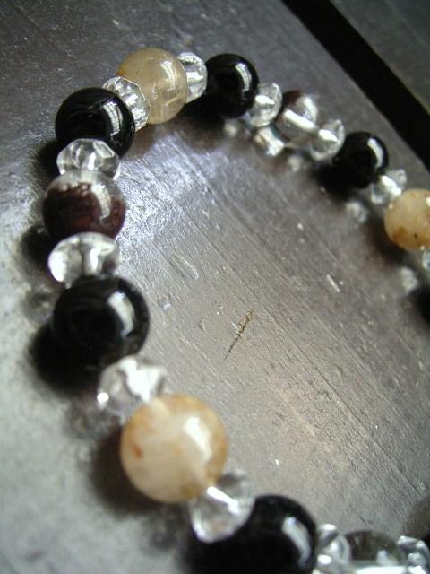 即決☆ルチルクォーツxガーデンクォーツxオニキスブレスレット < 男性アクセサリー/時計 即決☆ルチルクォーツxガーデンクォーツxオニキスブレスレット < 男性アクセサリー/時計の