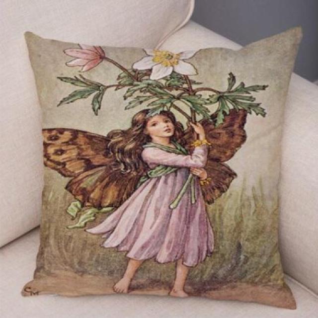 新品 花の妖精 フラワーフェアリー クッションカバー  g < インテリア/ライフ  新品 花の妖精 フラワーフェアリー クッションカバー  g  < インテリア/ライフの