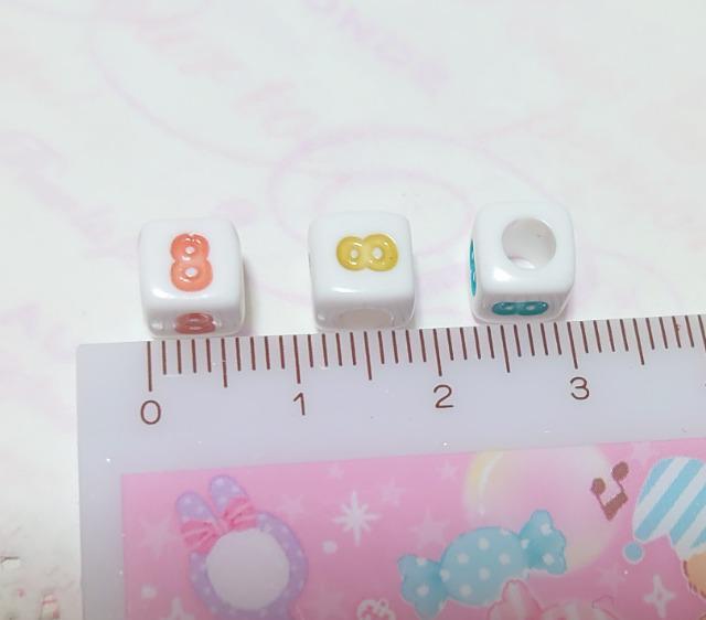 ★ハンドメイド素材★数字キューブビーズ【8】9個 < ペット/手芸/園芸  ★ハンドメイド素材★数字キューブビーズ【8】9個 < ペット/手芸/園芸の
