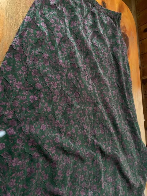 3枚緑色レースブラウス フリル ハイネック 長いスカート 送料無料 < 女性ファッション  3枚緑色レースブラウス フリル ハイネック 長いスカート 送料無料 < 女性ファッションの