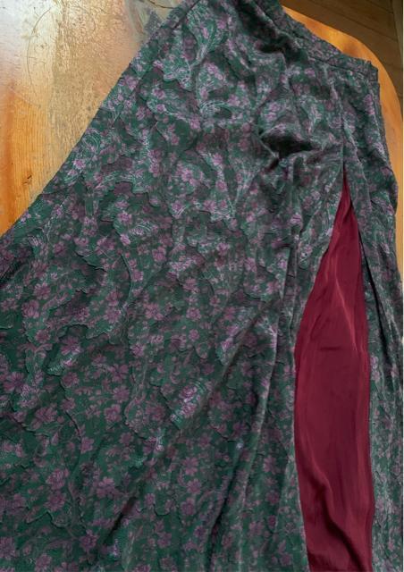 3枚緑色レースブラウス フリル ハイネック 長いスカート 送料無料 < 女性ファッション  3枚緑色レースブラウス フリル ハイネック 長いスカート 送料無料 < 女性ファッションの