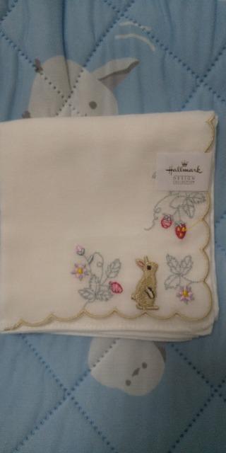 うさぎ刺繍の可愛い大判ハンカチ未使用品 < インテリア/ライフ  うさぎ刺繍の可愛い大判ハンカチ未使用品  < インテリア/ライフの