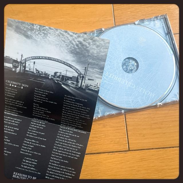 伝説のバンド! Hole ホール Celebrity Skin セレブリティスキン コートニー ラブ カートコバーン < CD/DVD/ビデオ 伝説のバンド! Hole ホール Celebrity Skin セレブリティスキン コートニー ラブ カートコバーン < CD/DVD/ビデオの