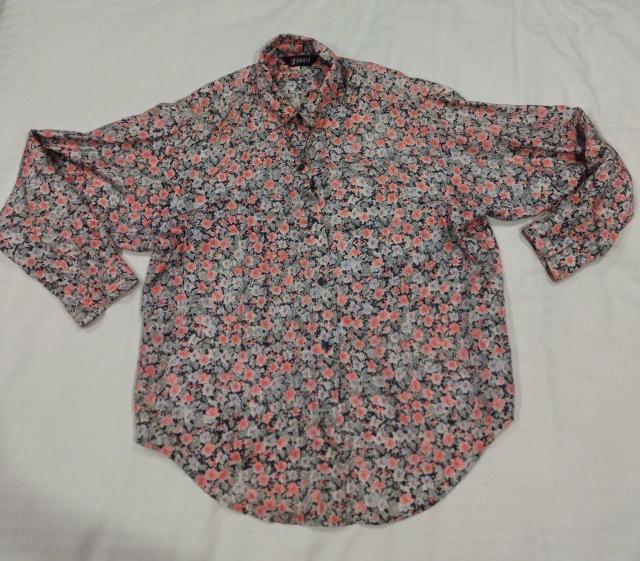 ジャスミ 赤系小花プリント シルクシャツ M 柔らか 涼しく暖かい < 女性ファッション  ジャスミ 赤系小花プリント シルクシャツ M 柔らか 涼しく暖かい  < 女性ファッションの