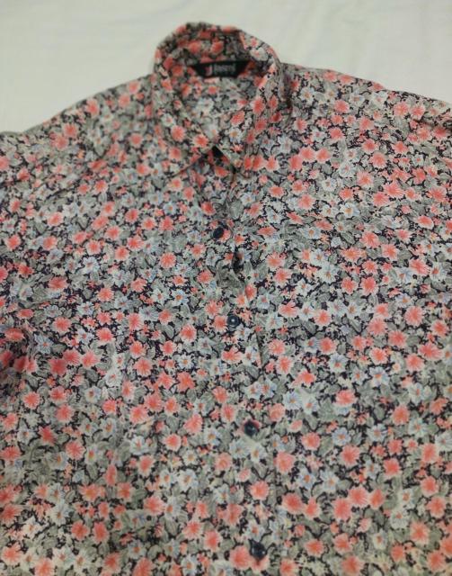 ジャスミ 赤系小花プリント シルクシャツ M 柔らか 涼しく暖かい < 女性ファッション  ジャスミ 赤系小花プリント シルクシャツ M 柔らか 涼しく暖かい < 女性ファッションの