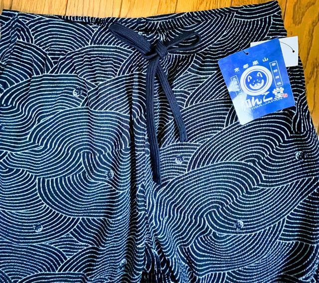 Mサイズ!高貴紳士的!商標登録!黒柴印 和んこ堂!楊柳素材ストレッチ!ネイビー系色合い!両脇&後一つポケット付き!ハーフパンツ! < 男性ファッション  Mサイズ!高貴紳士的!商標登録!黒柴印 和んこ堂!楊柳素材ストレッチ!ネイビー系色合い!両脇&後一つポケット付き!ハーフパンツ! < 男性ファッションの