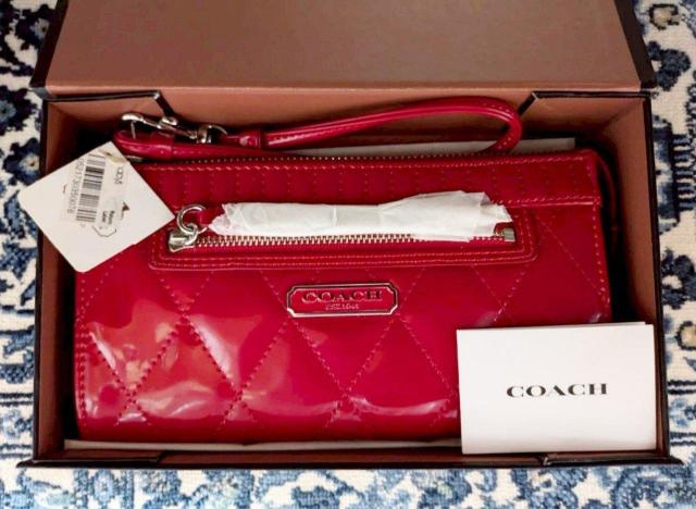 【COACH】コーチ POPPY 長財布 お札入れ キルティング タグ付き 正規品 < ブランド 【COACH】コーチ POPPY 長財布 お札入れ キルティング タグ付き 正規品 < ブランドの