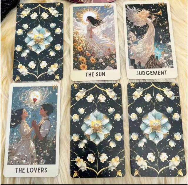 エターナルブルームタロットカード ガイドブック付き 美しいイラストの占いカード < 本/雑誌 エターナルブルームタロットカード ガイドブック付き 美しいイラストの占いカード < 本/雑誌の