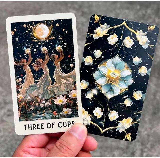 エターナルブルームタロットカード ガイドブック付き 美しいイラストの占いカード < 本/雑誌 エターナルブルームタロットカード ガイドブック付き 美しいイラストの占いカード < 本/雑誌の