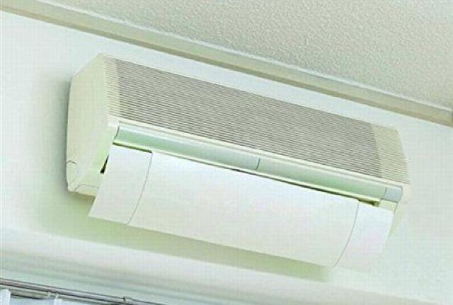 伊勢藤 イセトー ISETO エアコン風よけカバー ホワイト 夏/冬 クーラーの冷風対策に < 家電/AV 伊勢藤 イセトー ISETO エアコン風よけカバー ホワイト 夏/冬 クーラーの冷風対策に < 家電/AVの