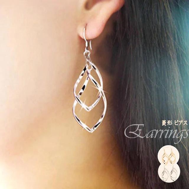 お試し490円★超人気 小顔効果も期待!フック型ピアス シルバー < 女性アクセサリー/時計  お試し490円★超人気 小顔効果も期待!フック型ピアス シルバー  < 女性アクセサリー/時計の