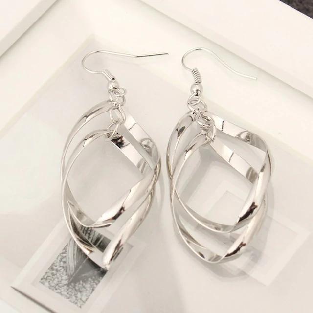 お試し490円★超人気 小顔効果も期待!フック型ピアス シルバー < 女性アクセサリー/時計  お試し490円★超人気 小顔効果も期待!フック型ピアス シルバー < 女性アクセサリー/時計の
