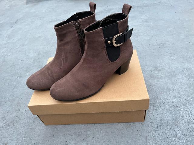 ショートブーツ < 女性ファッション  ショートブーツ  < 女性ファッションの