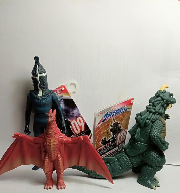 EgbV[Y3̃o_C\trl`   zr[ 