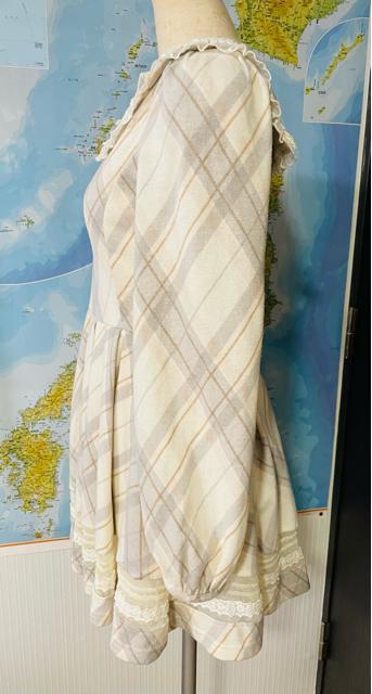 リズリサワンピース レース付きワンピース < ブランド  リズリサワンピース レース付きワンピース < ブランドの