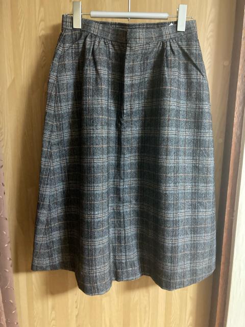 2035.ミモレ丈☆冬スカート☆グレー系チェック柄☆サイズL程度 < 女性ファッション  2035.ミモレ丈☆冬スカート☆グレー系チェック柄☆サイズL程度 < 女性ファッションの