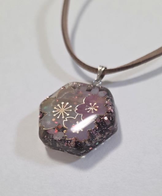 桜・レジンネックレス★ハンドメイド キラキラかわいいネックレス 桜ネックレス 桜 ペンダント 桜ペンダント < 女性ファッション 桜・レジンネックレス★ハンドメイド キラキラかわいいネックレス 桜ネックレス 桜 ペンダント 桜ペンダント < 女性ファッションの