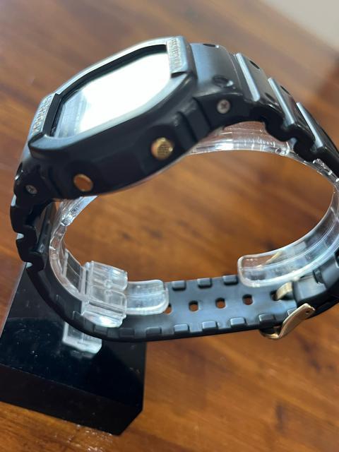 CASIO G-SHOCK DW-5600E カシオ Gショック ゴールド液晶 廃盤 希少 < ブランド  CASIO G-SHOCK DW-5600E カシオ Gショック ゴールド液晶 廃盤 希少 < ブランドの