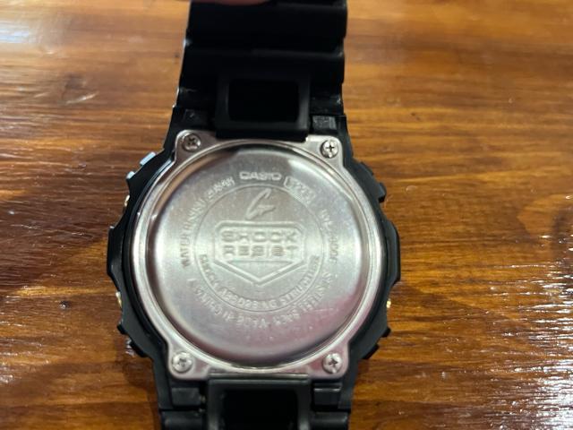 CASIO G-SHOCK DW-5600E カシオ Gショック ゴールド液晶 廃盤 希少 < ブランド  CASIO G-SHOCK DW-5600E カシオ Gショック ゴールド液晶 廃盤 希少 < ブランドの
