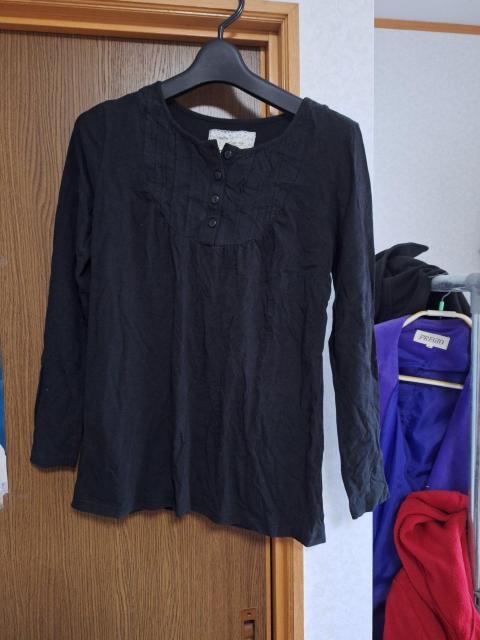 黒カットソー < 女性ファッション  黒カットソー  < 女性ファッションの