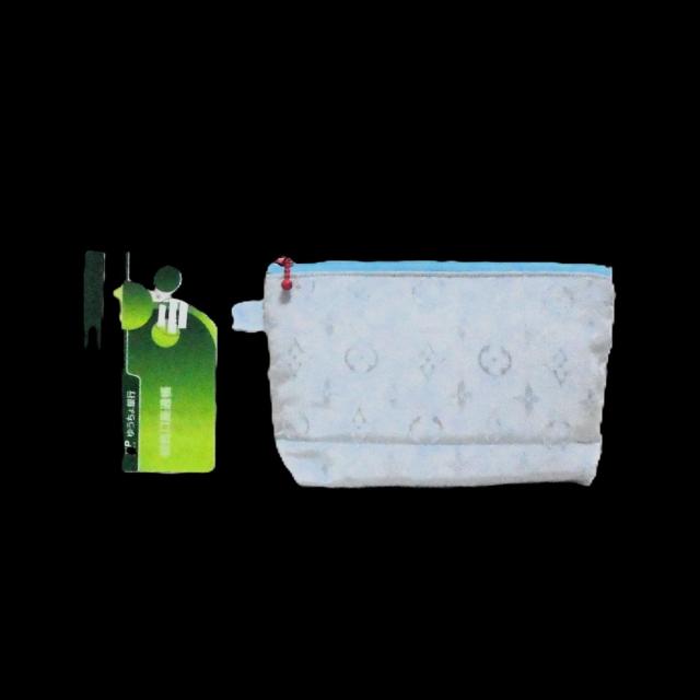 【21p幅】◆モノグラム柄パステルブルー◆ファスナーポーチ < 女性ファッション  【21p幅】◆モノグラム柄パステルブルー◆ファスナーポーチ < 女性ファッションの