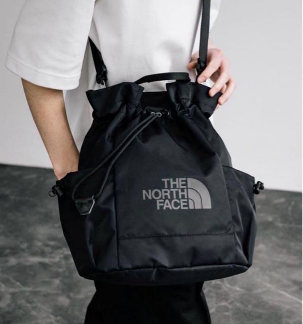 �V�i��THE NORTH FACE(�m�[�X�t�F�C�X)�o�P�b�g�o�b�O �����b�N�� �� �u�����h�� 